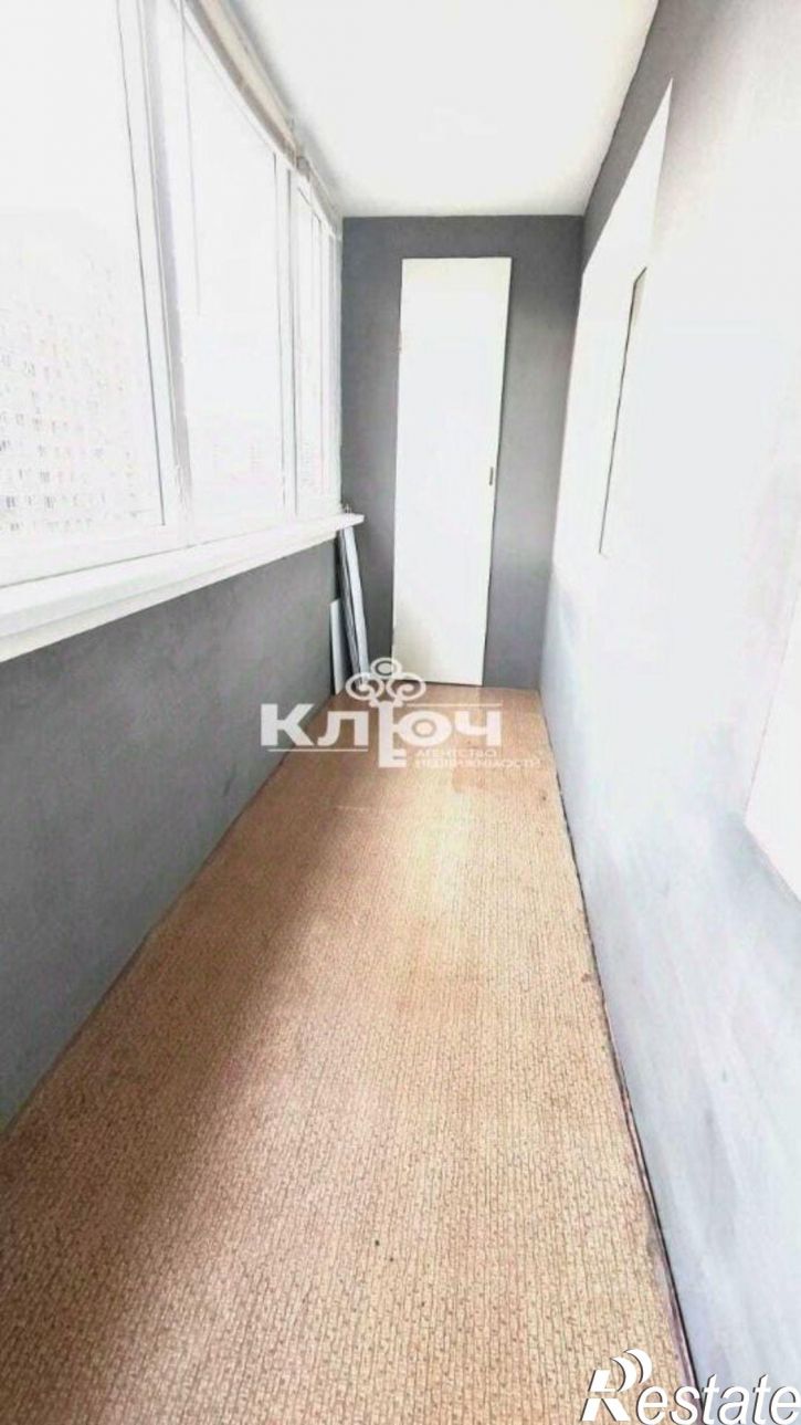 2-комн квартира улица Артёма, 100,  д. 100