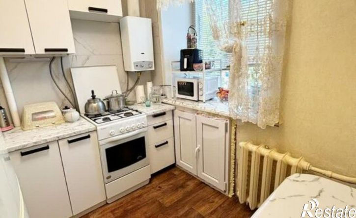 3-комн квартира улица Нахимова, 1А,  д. 1А