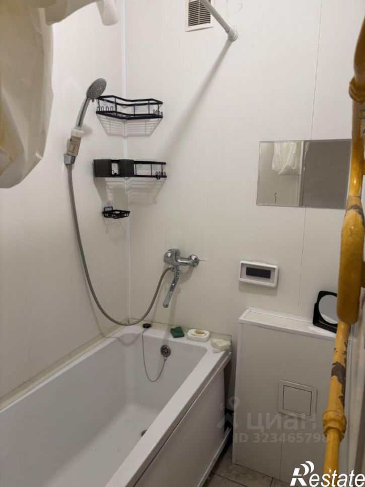 2-комн квартира ул Артема, 5,  д. 5