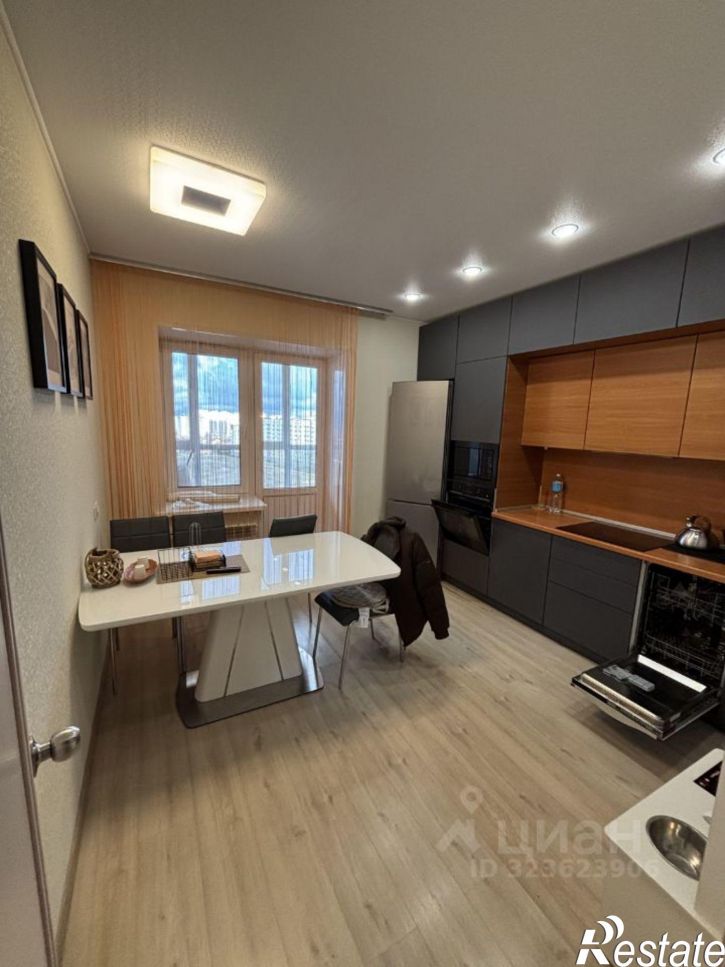 2-комн квартира проспект Октября, 42,  д. 42