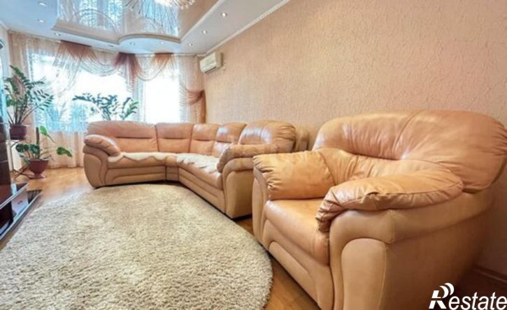 2-комн квартира улица 7 Ноября, 103,  д. 103