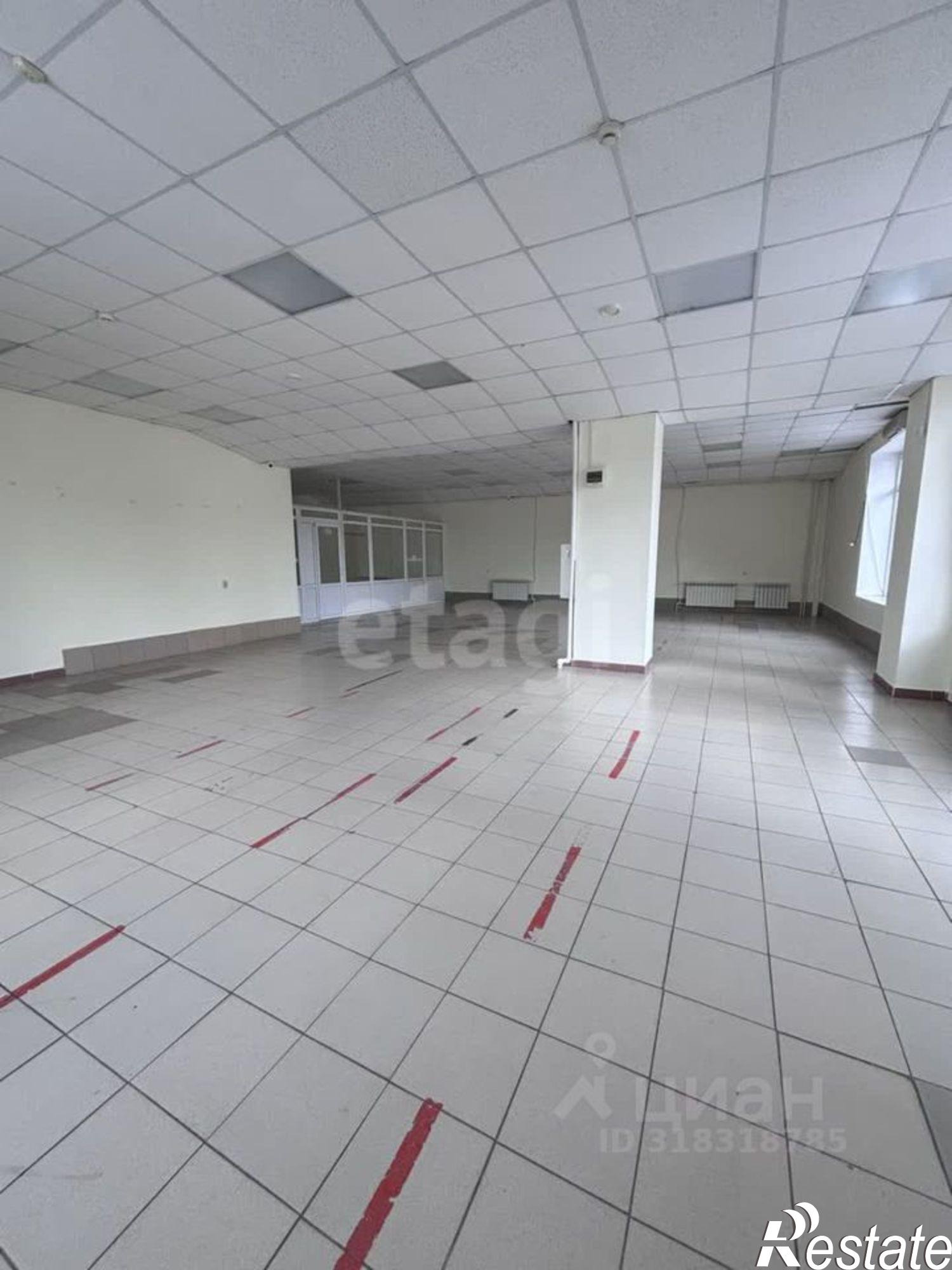 Сдать торговое помещение за 120 000 рублей на улица Нагуманова