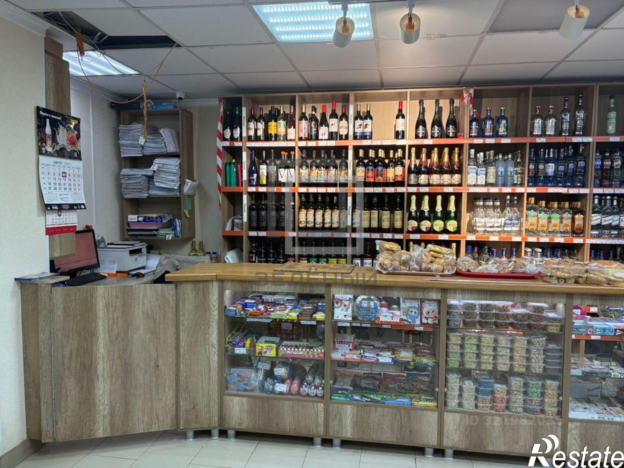 Купить торговое помещение за 10 227 800 рублей на улица Худайбердина, 73