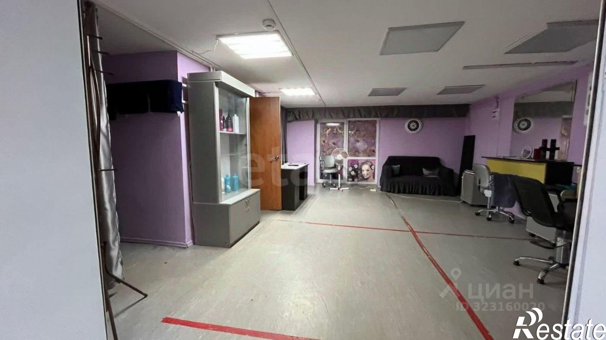 Купить торговое помещение за 4 983 650 рублей на улица Артёма, 149