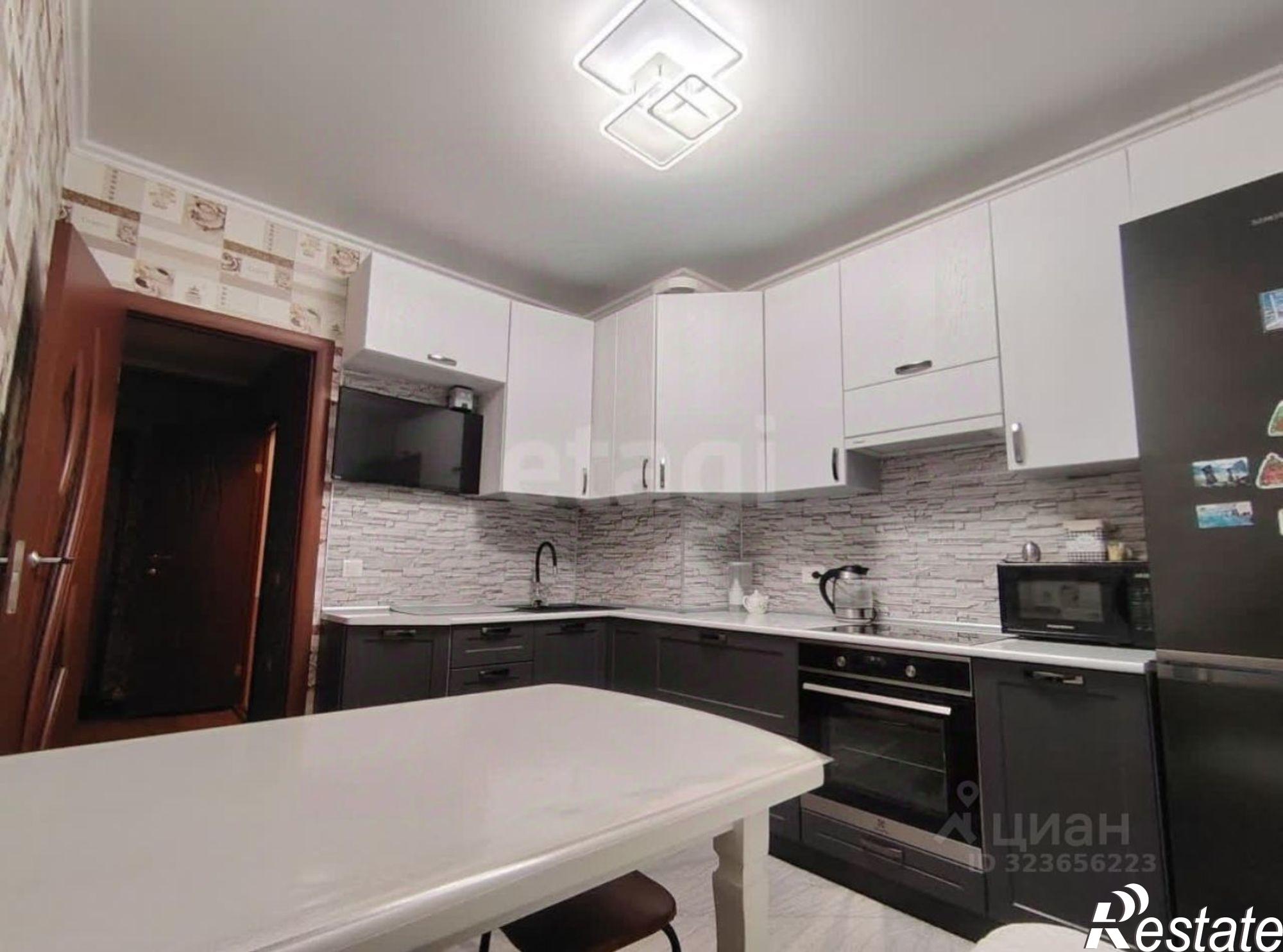 Купить квартиру за 4 300 000 рублей на улица Строителей, 63