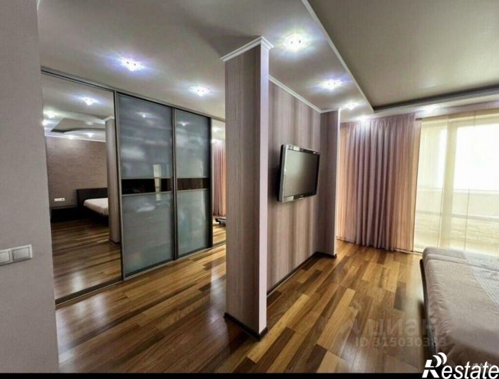 3-комн квартира ул 7 Ноября, 103,  д. 103