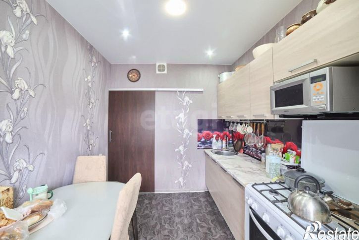 2-комн квартира Патриотическая улица, 100,  д. 100