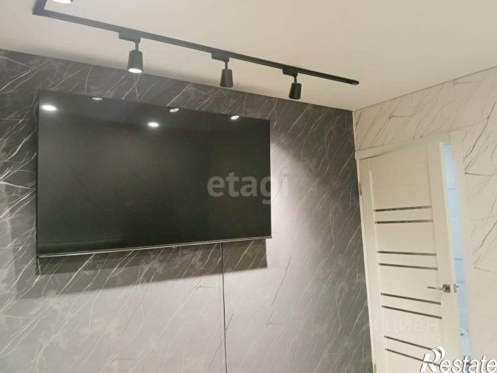 3-комн квартира улица Артёма, 23,  д. 23