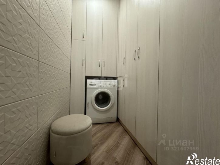 2-комн квартира проспект Октября, 42,  д. 42