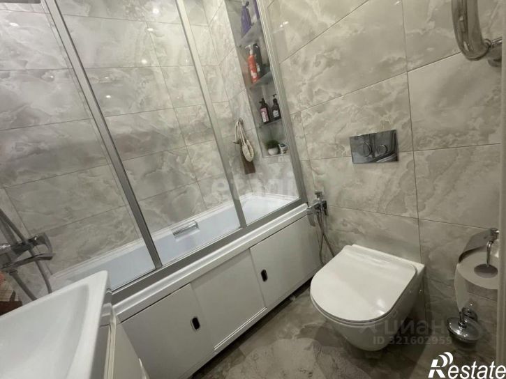 2-комн квартира проспект Октября, 42,  д. 42