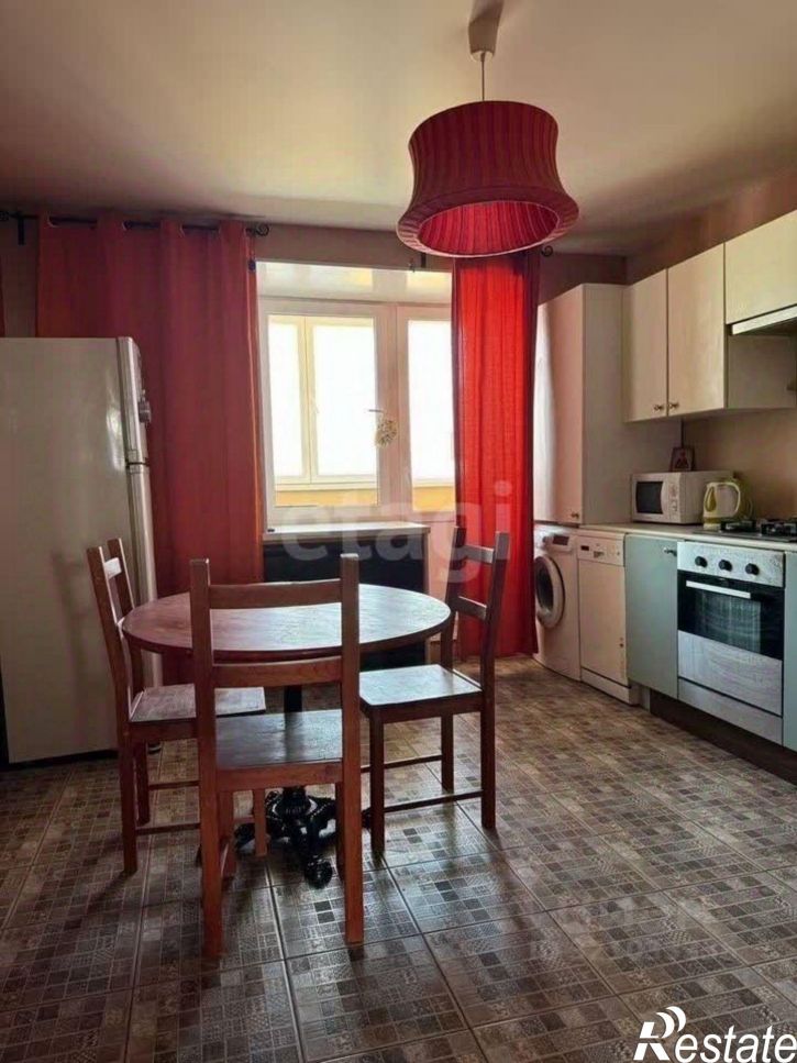 4-комн квартира улица Карла Маркса, 160,  д. 160