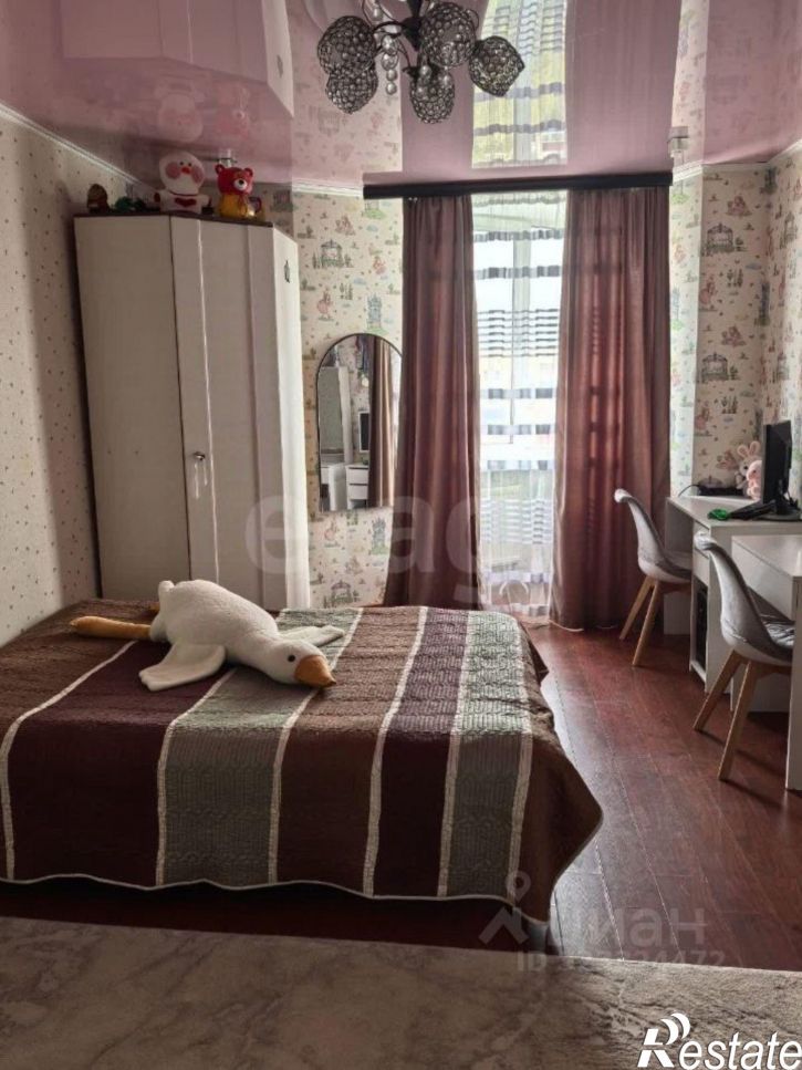 3-комн квартира улица Худайбердина, 56А,  д. 56А