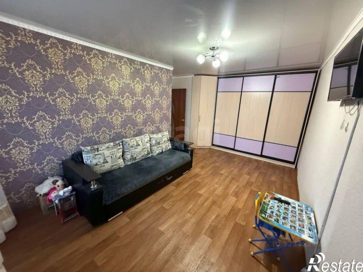 2-комн квартира Коммунистическая улица, 37,  д. 37