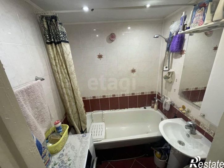 2-комн квартира улица Караная Муратова, 3,  д. 3