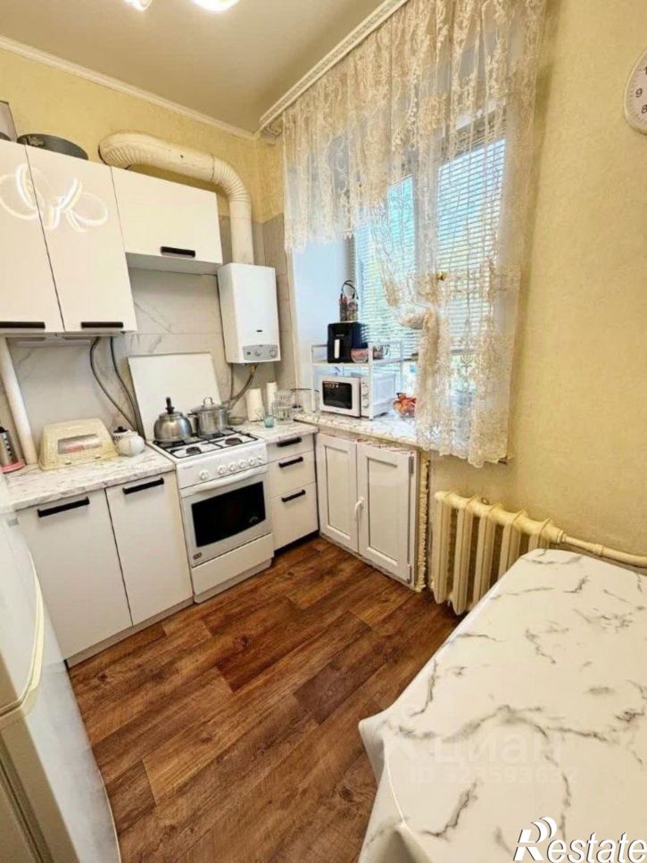 3-комн квартира улица Нахимова, 1А,  д. 1А