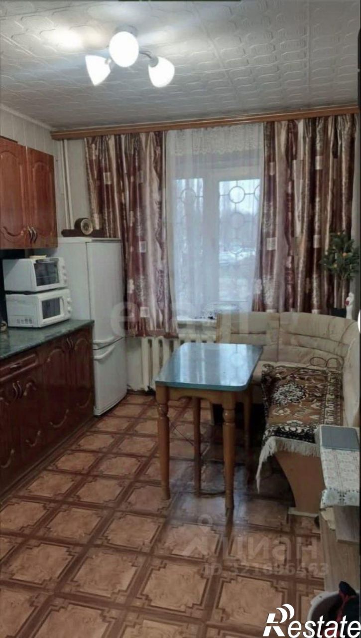 2-комн квартира Коммунистическая улица, 110,  д. 110