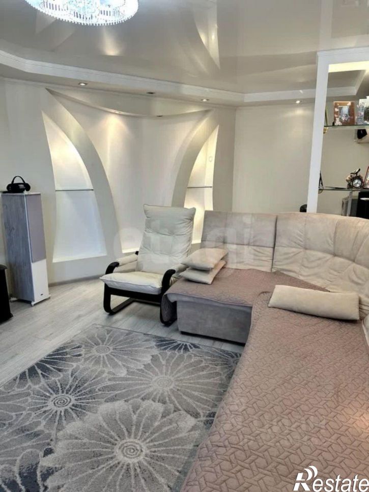 3-комн квартира улица Караная Муратова, 6,  д. 6