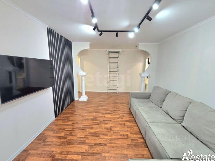 3-комн квартира улица Караная Муратова, 7,  д. 7