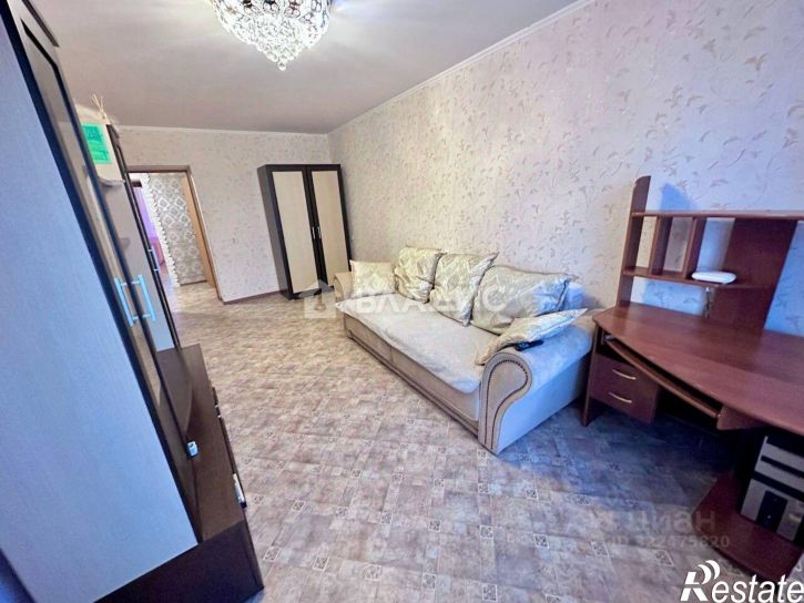 2-комн квартира улица Артёма, 100,  д. 100