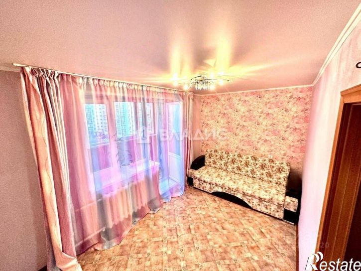 2-комн квартира улица Артёма, 100,  д. 100