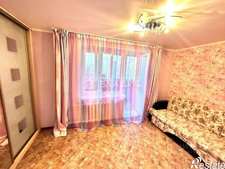 2-комн квартира улица Артёма, 100,  д. 100