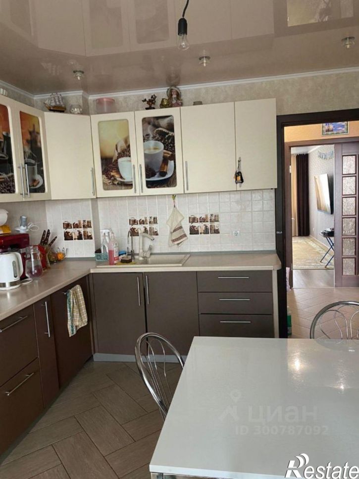 3-комн квартира улица Строителей, 28,  д. 28