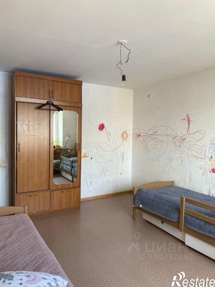 3-комн квартира улица Строителей, 28,  д. 28