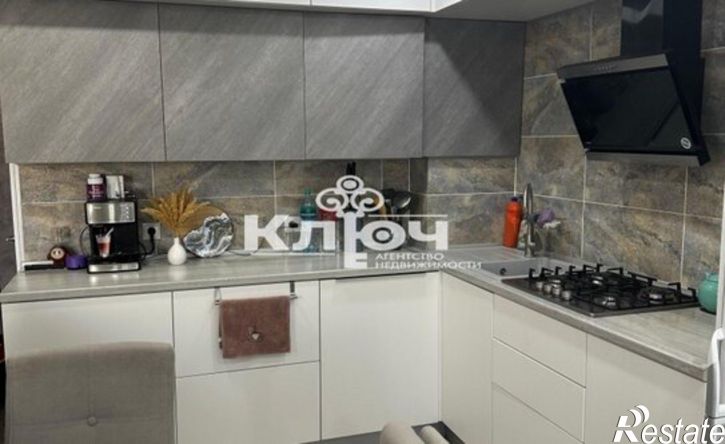 3-комн квартира улица Нахимова, 8,  д. 8