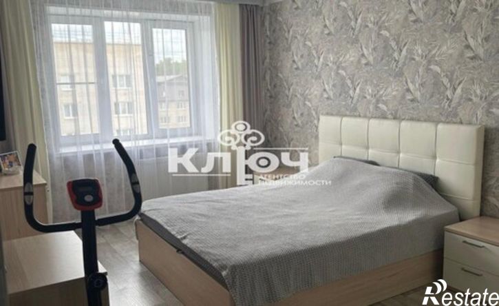 3-комн квартира улица Нахимова, 8,  д. 8