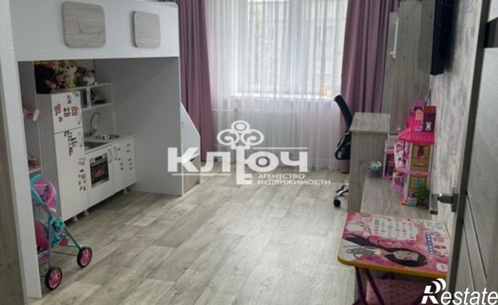 3-комн квартира улица Нахимова, 8,  д. 8