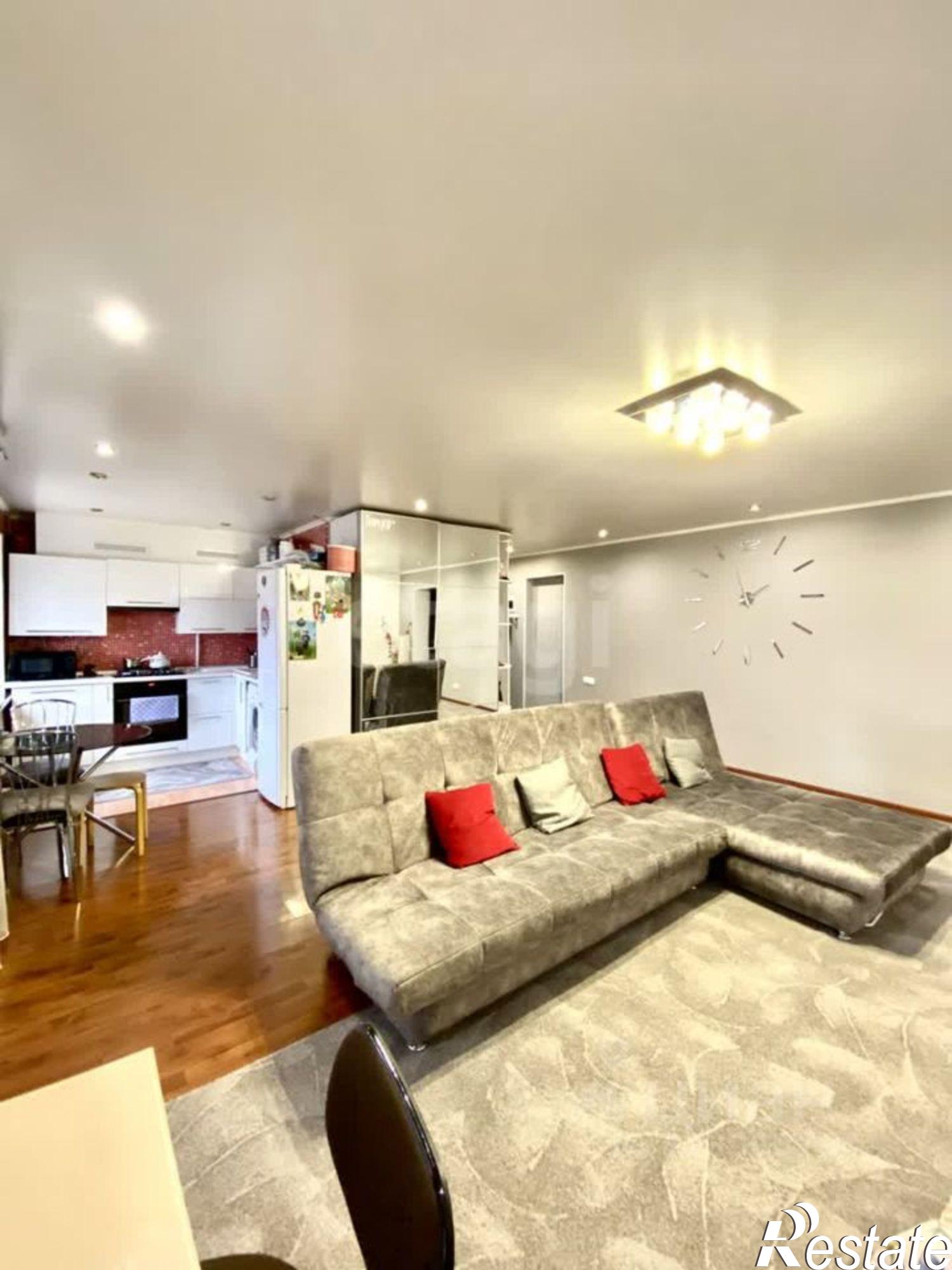 Купить квартиру за 3 700 000 рублей на улица Нахимова, 1