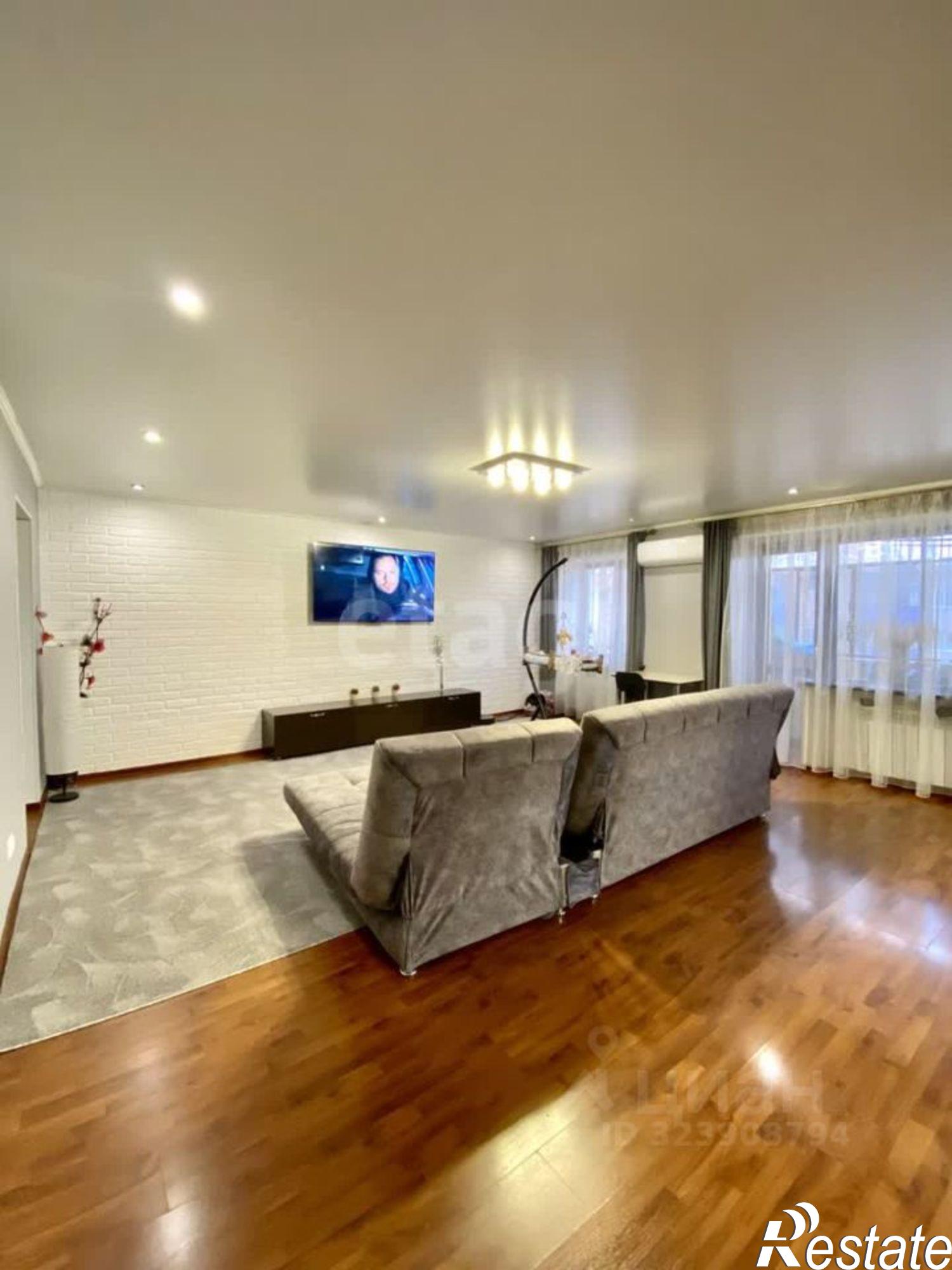 Купить квартиру за 3 700 000 рублей на улица Нахимова, 1