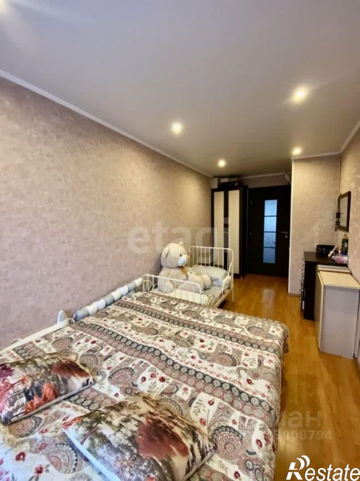 2-комн квартира улица Нахимова, 1,  д. 1