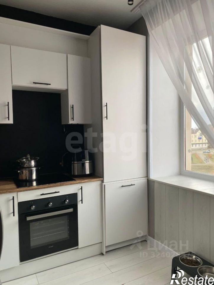 3-комн квартира улица Суворова, 10,  д. 10