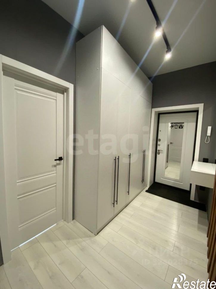 3-комн квартира улица Суворова, 10,  д. 10