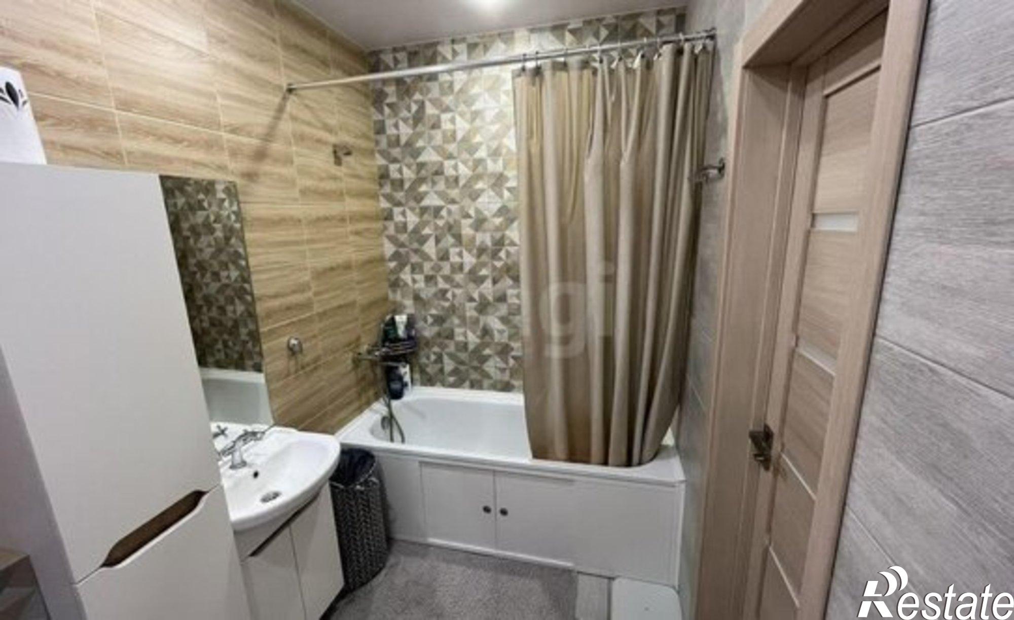 Купить квартиру за 4 880 000 рублей на пр-кт Октября, 95