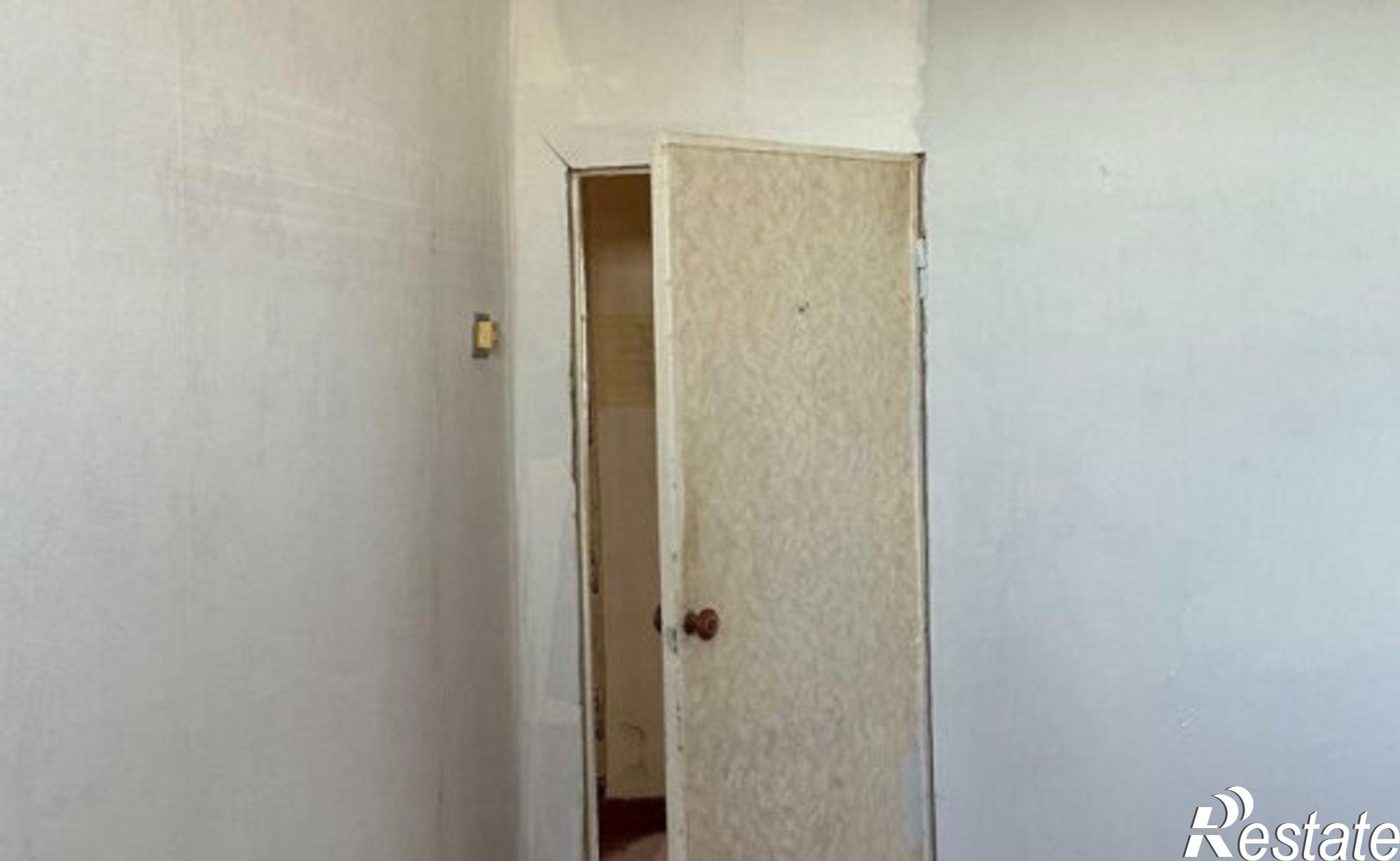 Купить квартиру за 2 200 000 рублей на Железнодорожная улица, 2