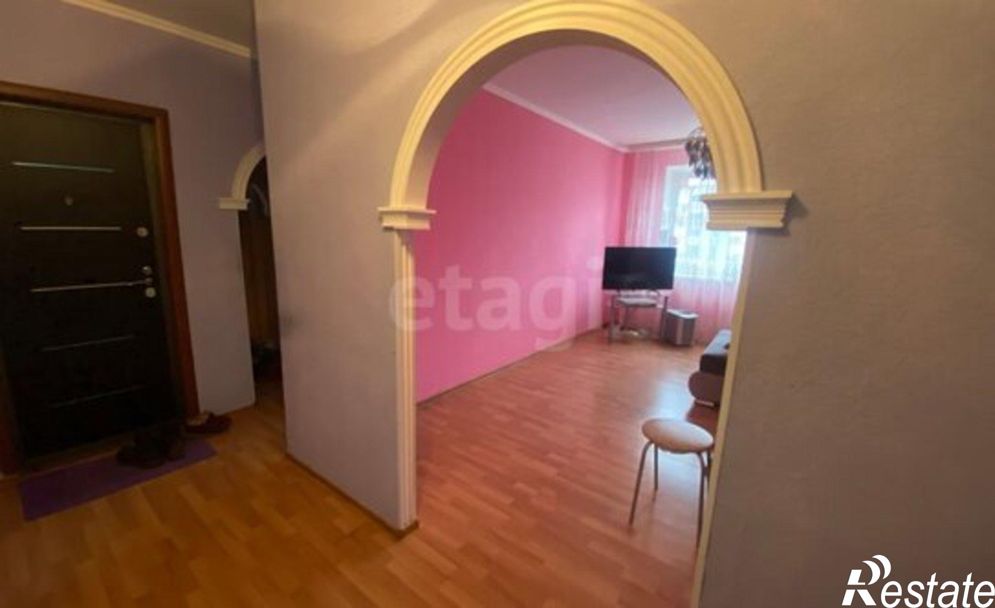 Купить квартиру за 5 000 000 рублей на улица Артёма, 142