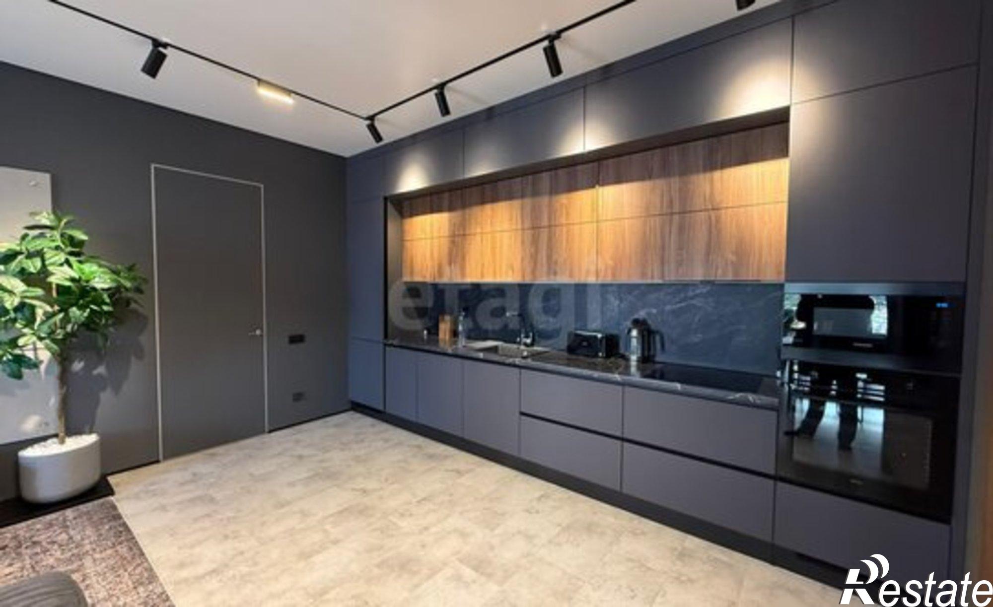 Купить квартиру за 14 000 000 рублей на Набережная улица, 3/2