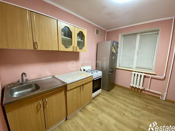 2-комн квартира улица Артёма, 100,  д. 100