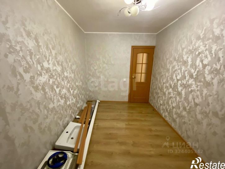 2-комн квартира улица Артёма, 100,  д. 100