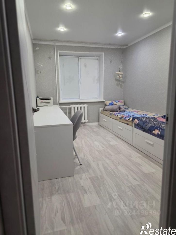 3-комн квартира улица Артёма, 141,  д. 141