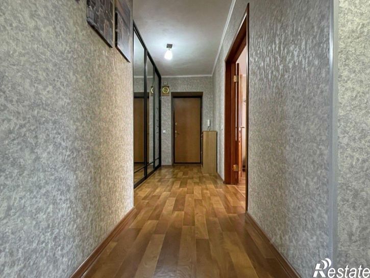 2-комн квартира улица Артёма, 118,  д. 118