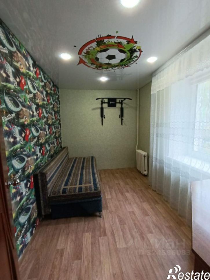 4-комн квартира улица Блюхера, 8,  д. 8