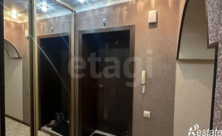 3-комн квартира Коммунистическая улица, 43,  д. 43