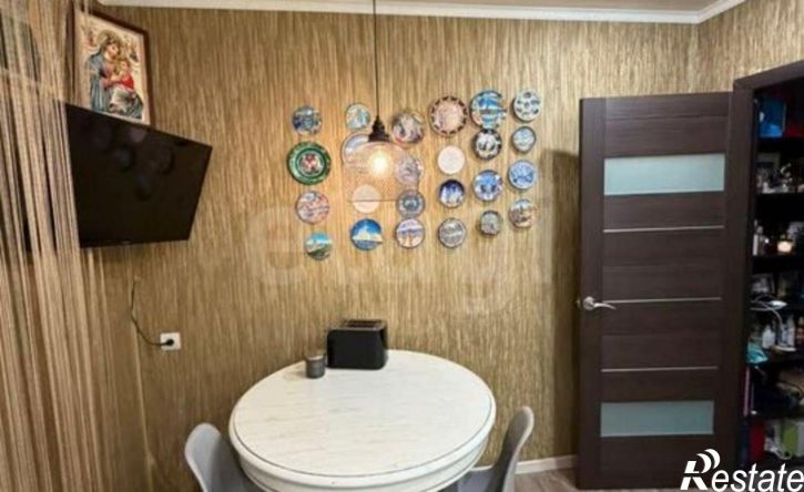 2-комн квартира улица Артёма, 116Б,  д. 116Б
