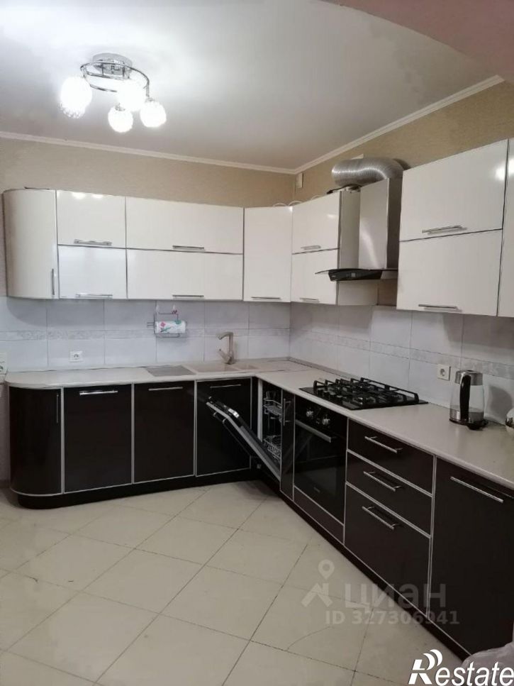 2-комн квартира Лазурная улица, 17,  д. 17