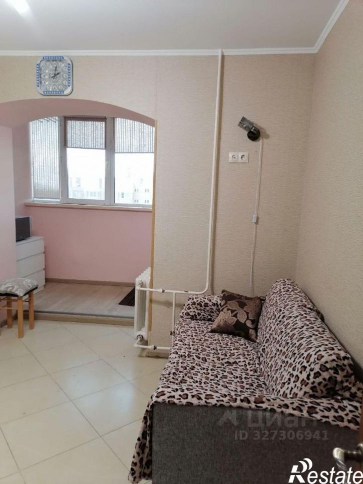 2-комн квартира Лазурная улица, 17,  д. 17