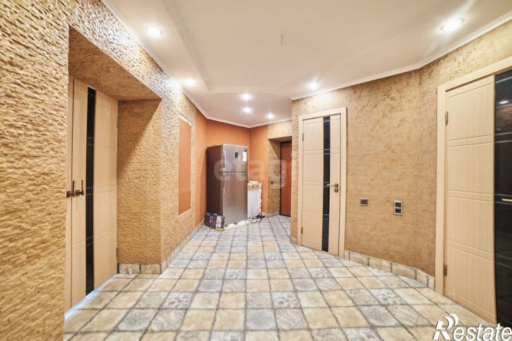 2-комн квартира ул Артема, 102,  д. 102