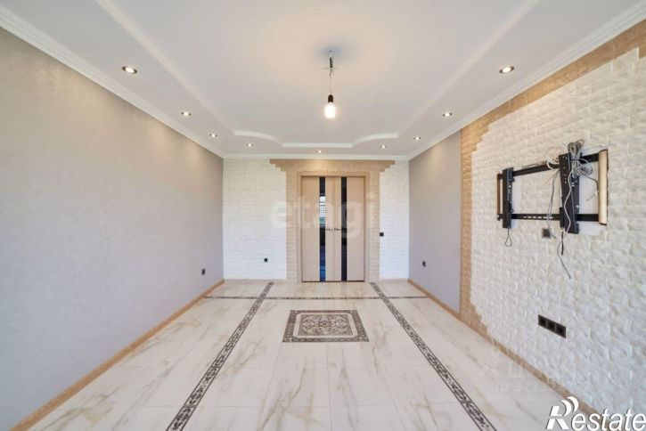 2-комн квартира ул Артема, 102,  д. 102